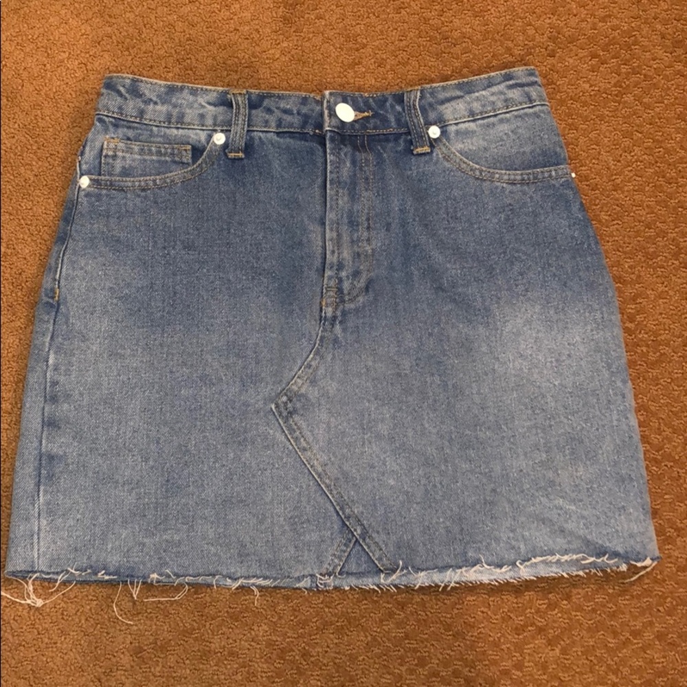 Forever 21 women’s denim skirt
